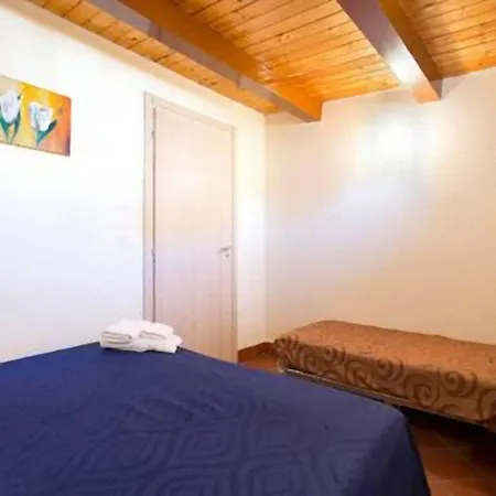 Centro Zoe Nocleg ze śniadaniem 3*